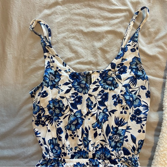 Blue & White Romper - Picture 4 of 5